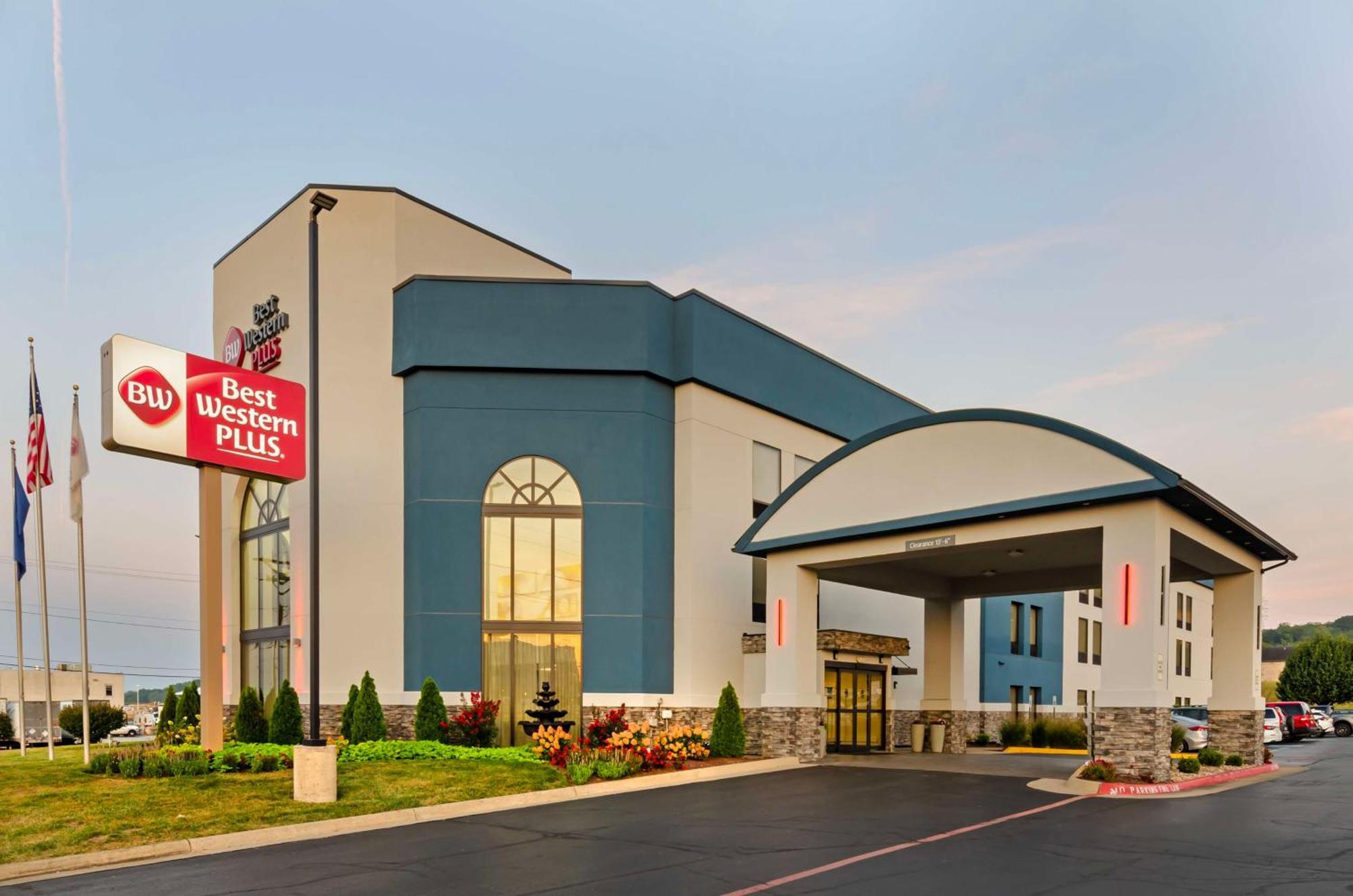 Best Western Plus Harrisonburg Hotel Exterior photo